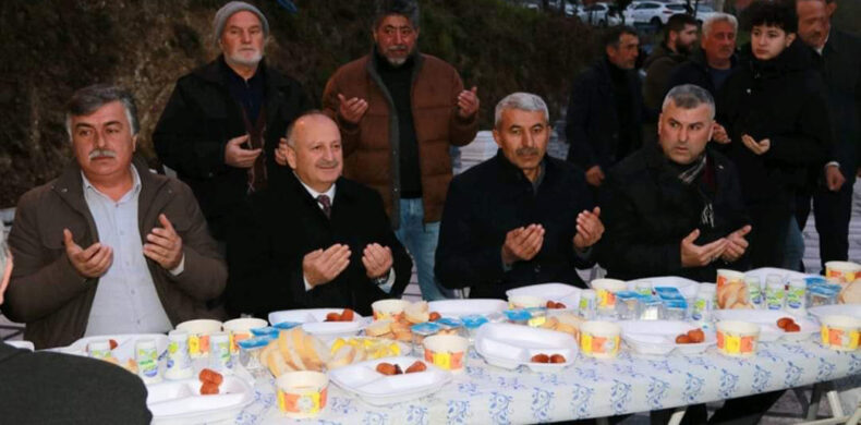 Ünye Belediye Başkanı ve Başkan Adayı Hüseyin Tavlı İnkur Kastamat İftar programında 2