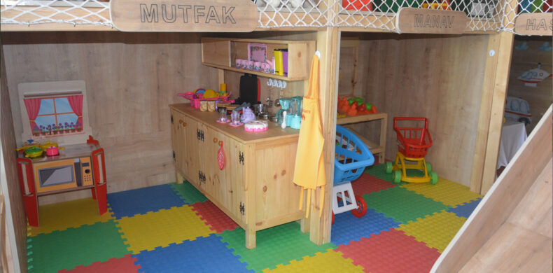 Mini Mini Oyuncak Evi Açıldı 3