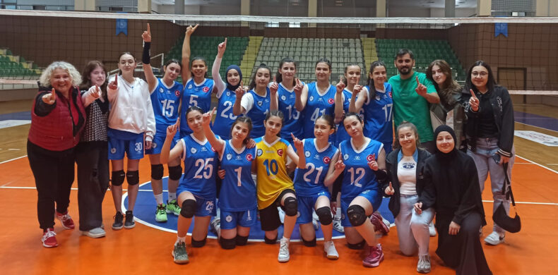 Ünye Fen Lisesi Kız Voleybol Takımı