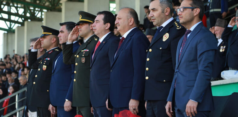 Ünye Şehir Stadyumunda Gençlik Haftası Kutlamaları 1